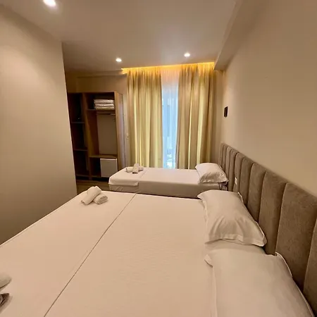 Mare Vlore Szálloda *
